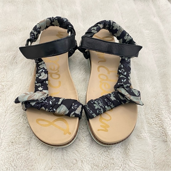 Sam Edelman Ashie Anthropologie Floral Scarf Black Boho Sandals Size 9.5 - Picture 2 of 16